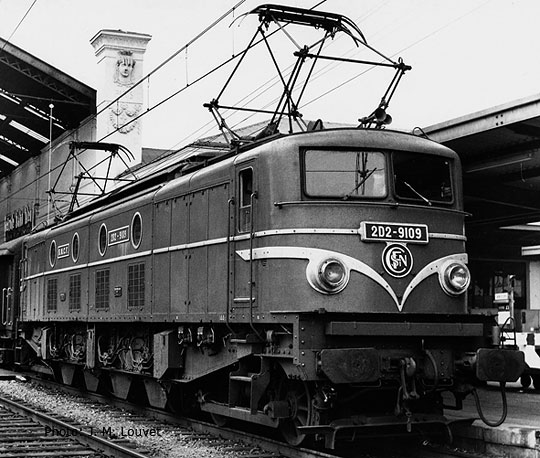 Electric locomotive 2D2 9100 GRG 1<br /><a href='images/pictures/Roco/62472.jpg' target='_blank'>Full size image</a>
